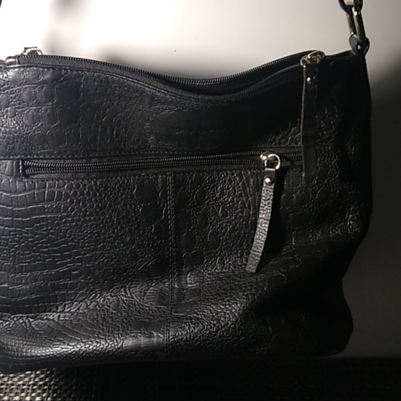 Leather works - Picture 2 of 4